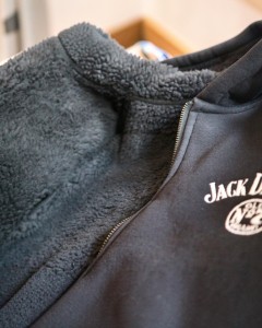 jacke-jack-daniels-close